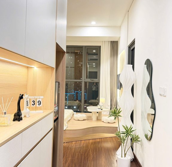 Entrance & Bathroom — Studio Apartment