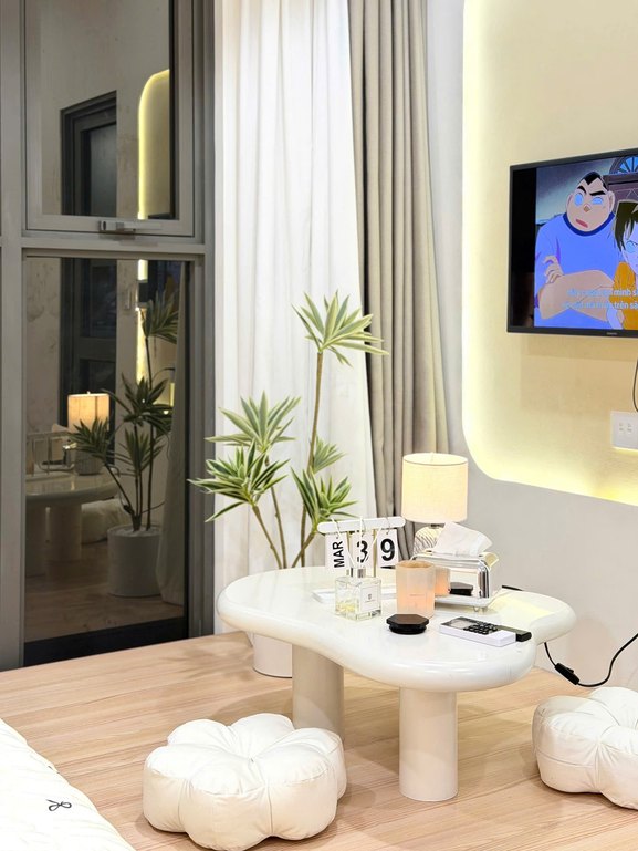 Living Area — Studio Apartment